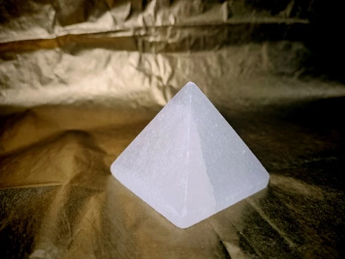 PYRAMIDE SELENITE