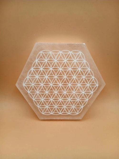 Palet Octogonal en Sélénite – Gravure Fleur de Vie