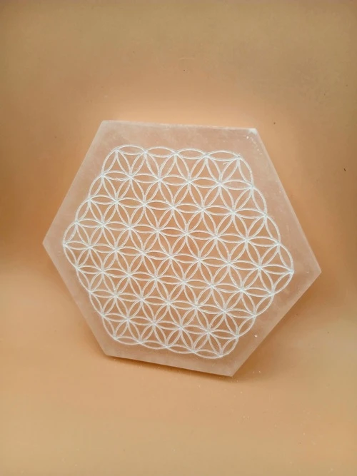Palet Octogonal en Sélénite – Gravure Fleur de Vie