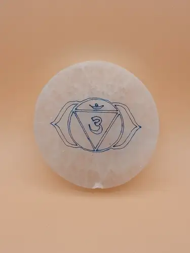 Set de 7 Petits Palets en Sélénite – Chakras Gravés
