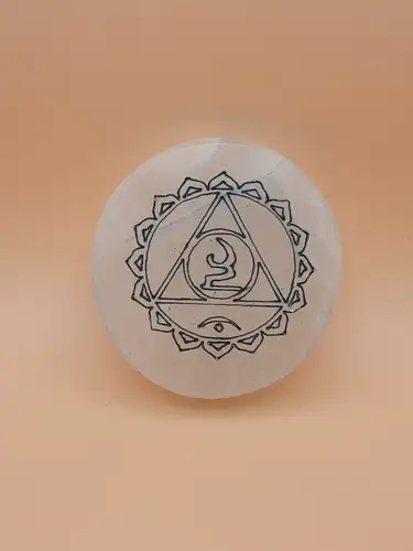 Set de 7 Petits Palets en Sélénite – Chakras Gravés