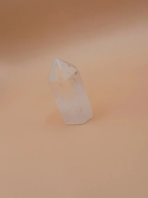 Petite Pointe Polie en Cristal de Roche