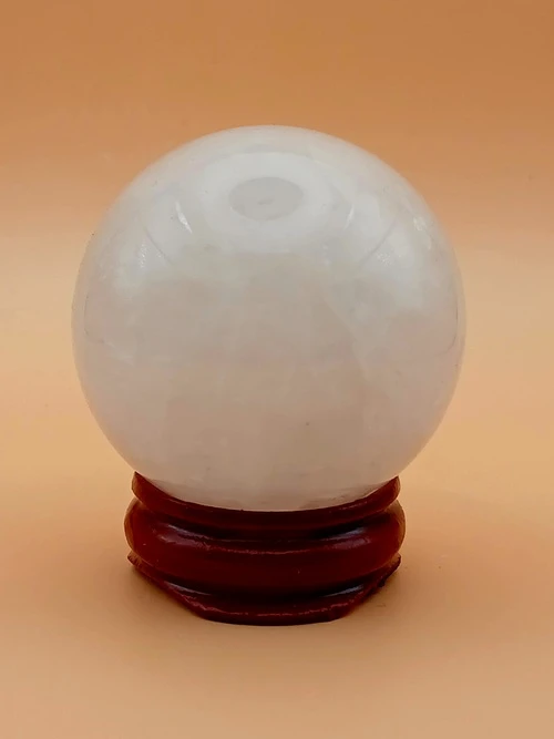 Petite Sphère en Cristal de Roche avec Socle en Bois