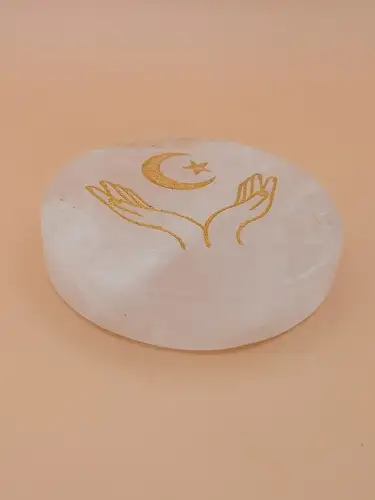 Palet en Cristal de Roche Gravé – Mains & Lune