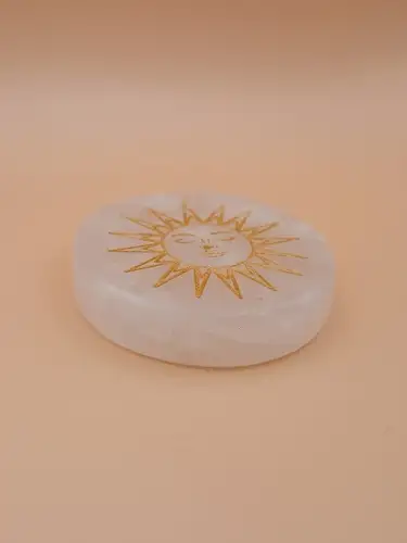 Palet en Cristal de Roche Gravé – Soleil