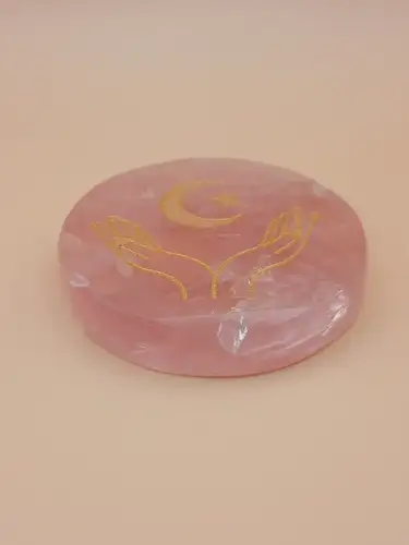 Palet en Quartz Rose Gravé – Main et Lune