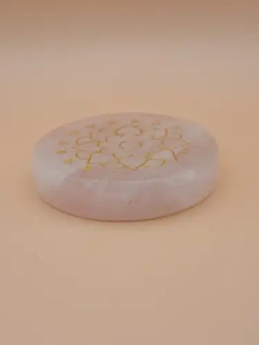 Palet en Quartz Rose Gravé – Lotus