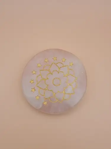 Palet en Quartz Rose Gravé – Lotus