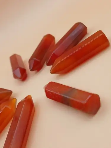 Petite Pointe en Cornaline