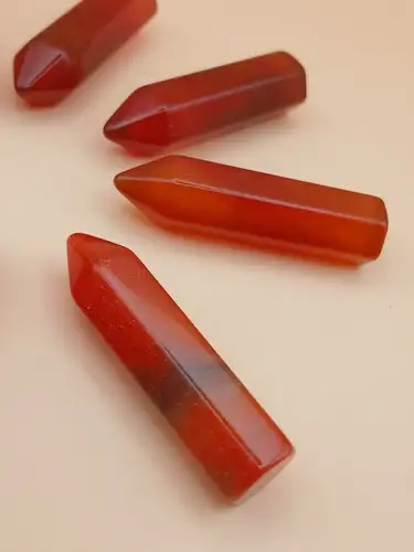 Petite Pointe en Cornaline