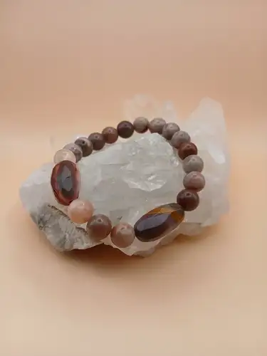 Bracelet en Mokaïte – Harmonie et Énergie