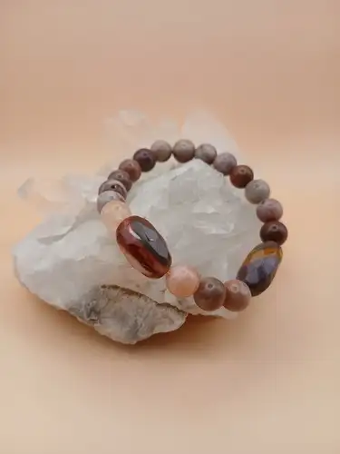 Bracelet en Mokaïte – Harmonie et Énergie