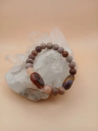 Bracelet en Mokaïte – Harmonie et Énergie