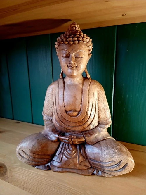 Statue de Bouddha en bois – Posture de méditation – 30 cm