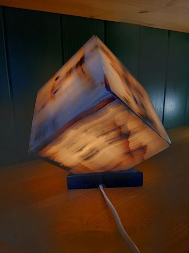 Lampe Cube en Onyx – Lumière Naturelle et Apaisante