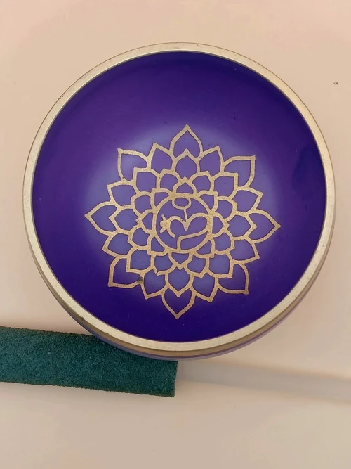 Petit Bol Sonnant Violet – Chakra Couronne (Sahasrara)