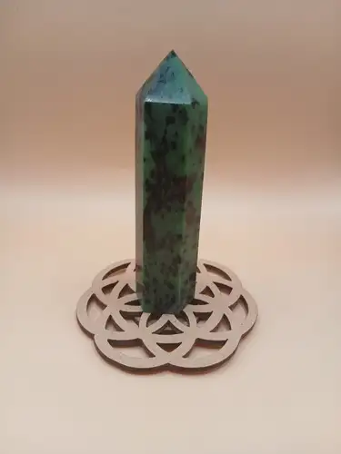 Pointe en Rubis Zoïsite – Qualité AA sur Fleur de Vie