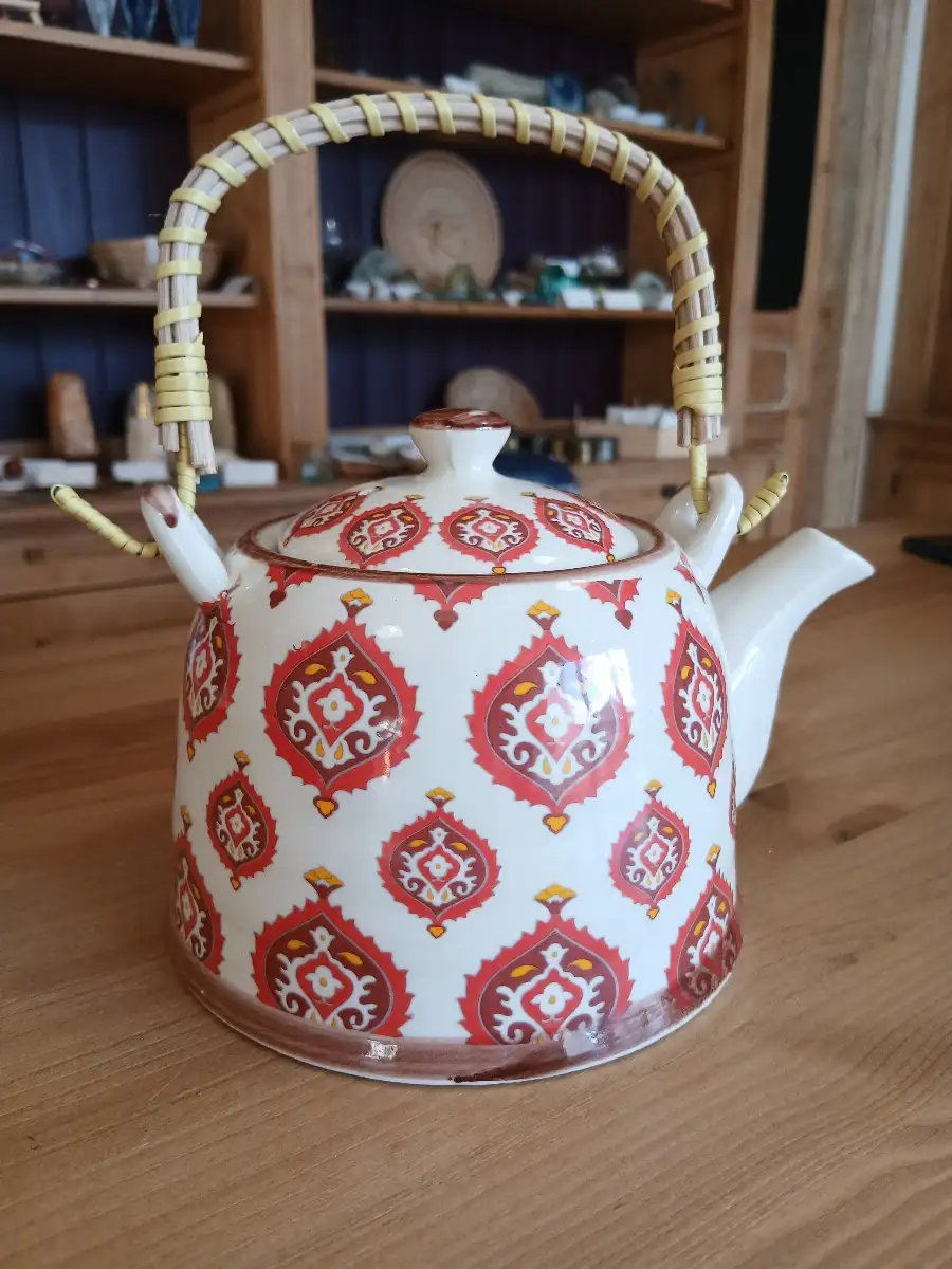Théière en céramique à motifs rouges – 4 personnes