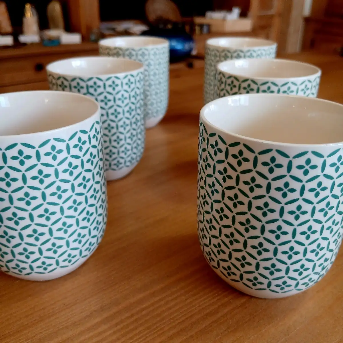 6 tasses en céramique à motif vert