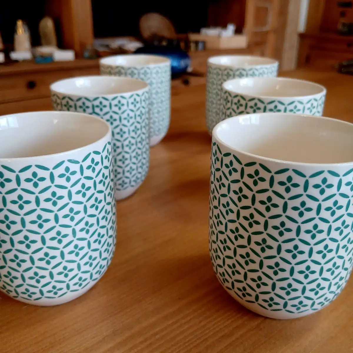 6 tasses en céramique à motif vert
