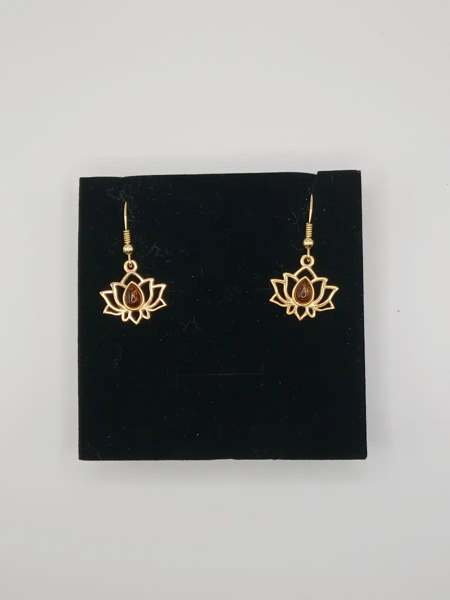 ✨ Boucles d’oreilles dorées – Ambre & Ginkgo