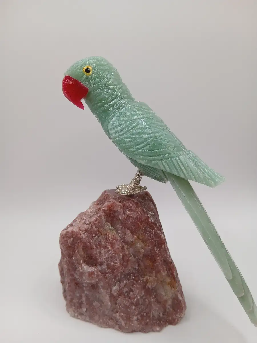 ? Perruche en Aventurine verte – Chance & harmonie du cœur