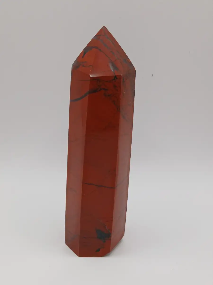 Pointe en Jaspe Rouge – Taille moyenne  Ancrage & force vitale
