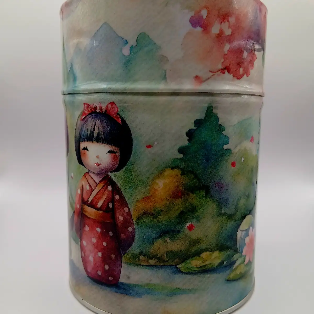 Boîte traditionnelle illustrée Poupées traditionnelles japonaise – 100g