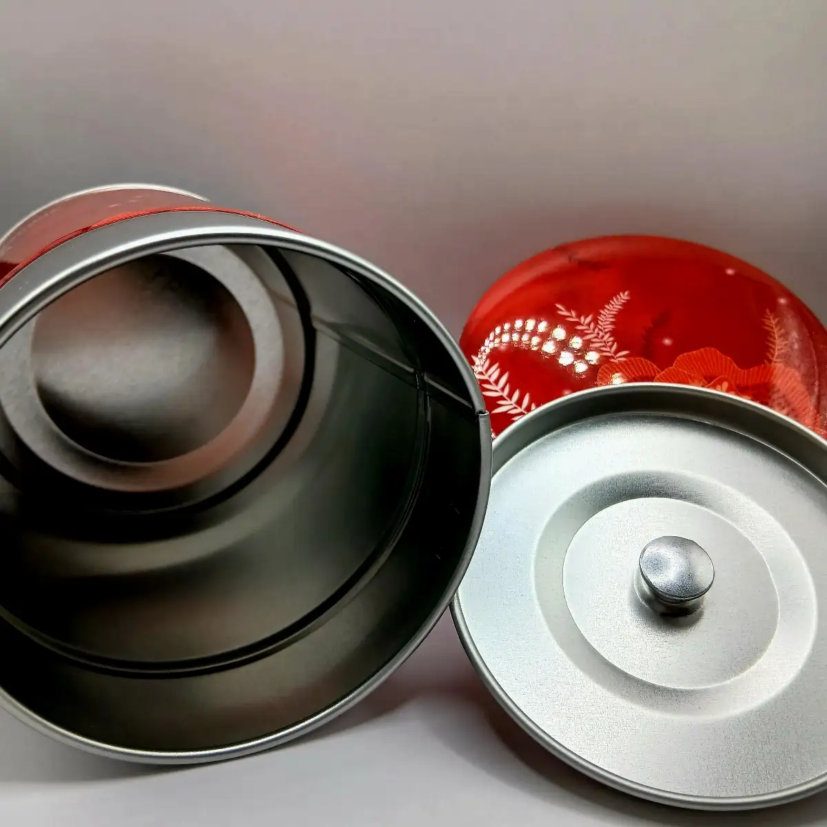 Boîte traditionnelle illustrée Silhouette féminine japonaise – 100g