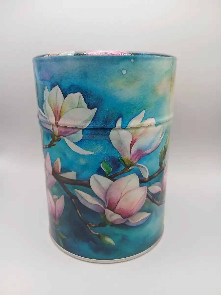 Boîte traditionnelle illustrée Magnolias en fleurs – 100g