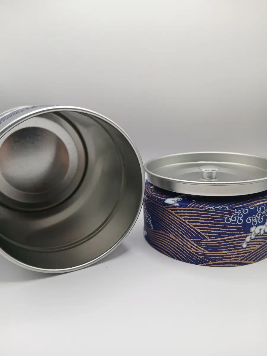 Boîte traditionnelle Washi Vagues stylisées – 100g